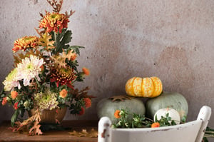 Creating Thanksgiving Magic with Fall Centerpieces: A Florist’s Guide for 2026