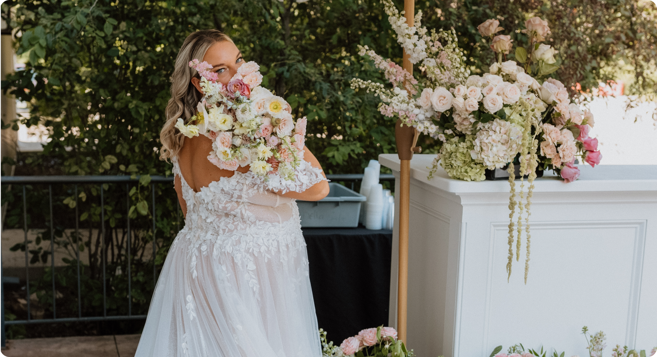 From Florist to Bride: How iBuyFlowers Helped Me Create the Wedding of My Dreams
